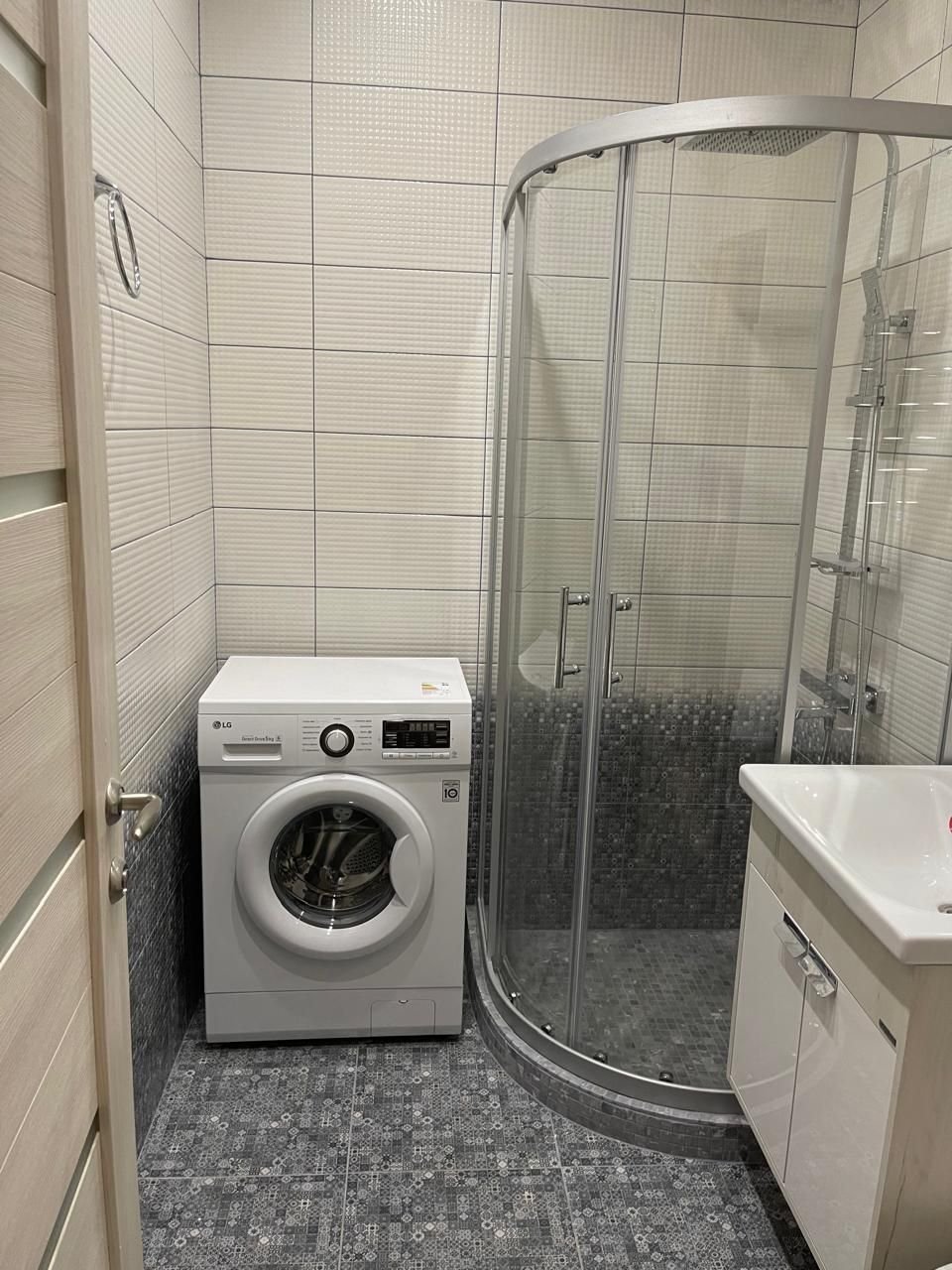 לבירורים והזמנות<br>  052-9681834 